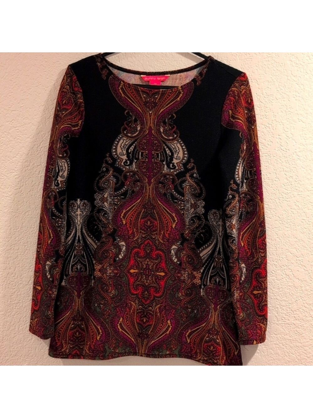Sunny Leigh Top, Tunic.Size X Small.95% Polyester And 5% Spandex. GUC